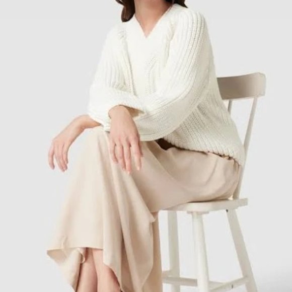 Mango White V-Neck Sweater - Picture 1 of 7